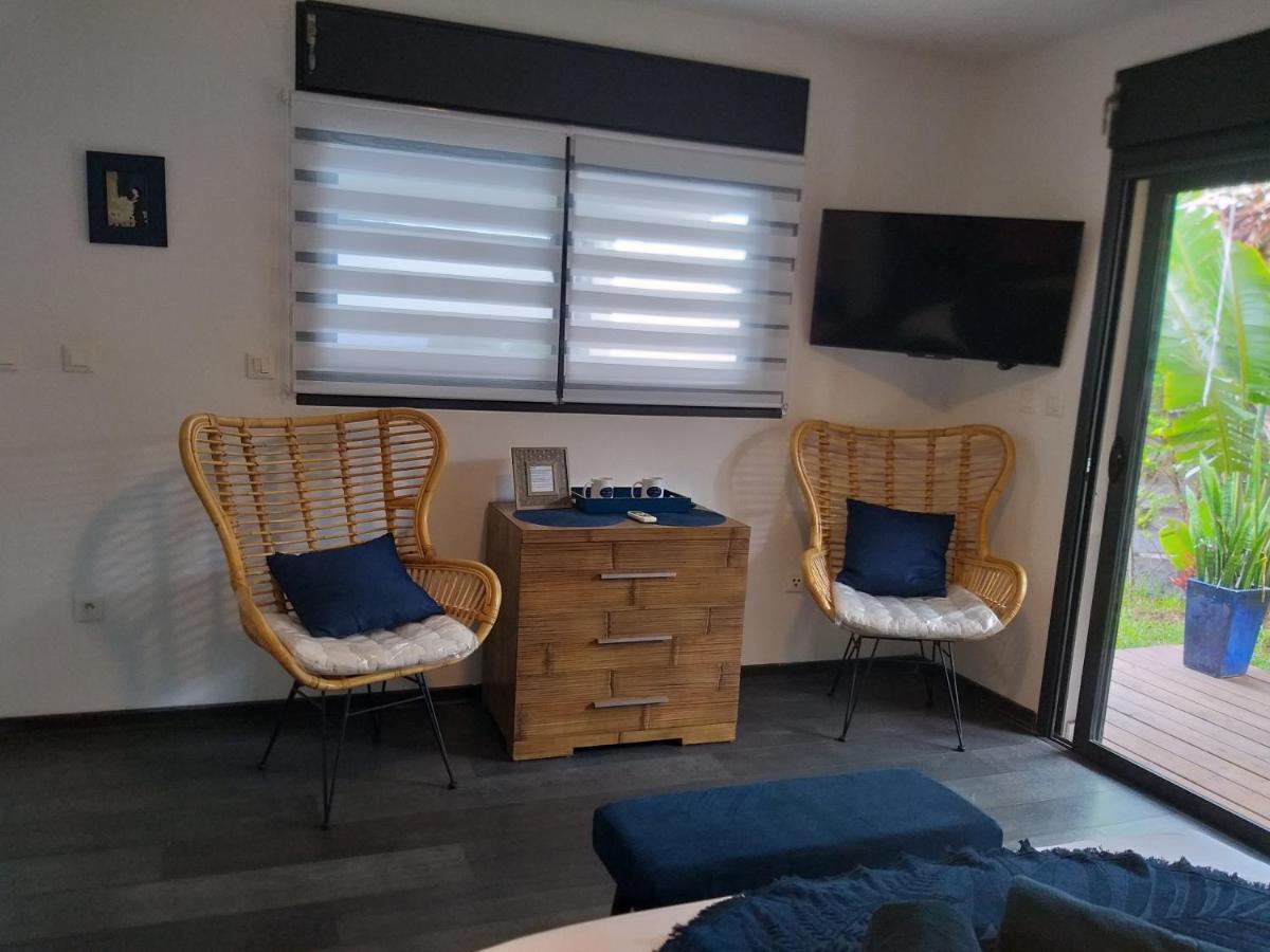 Suite Indigo Jacuzzi Prive Piscine Vue Mer Acces Cuisine Laverie Saint Pierre Exterior foto